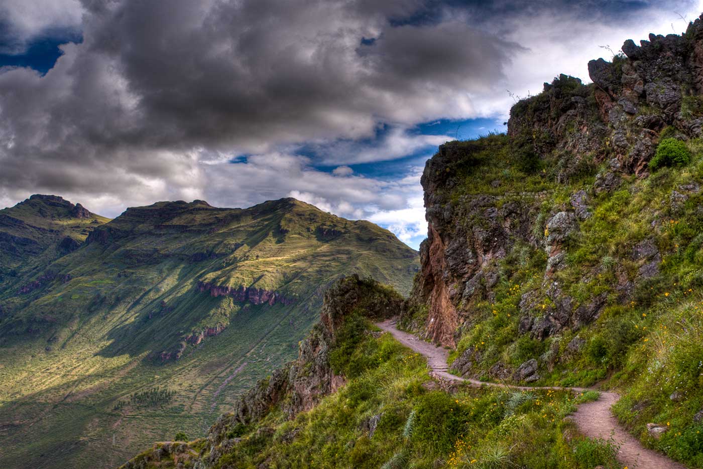 How to Reduce Your Environmental Impact During a Trek in Peru